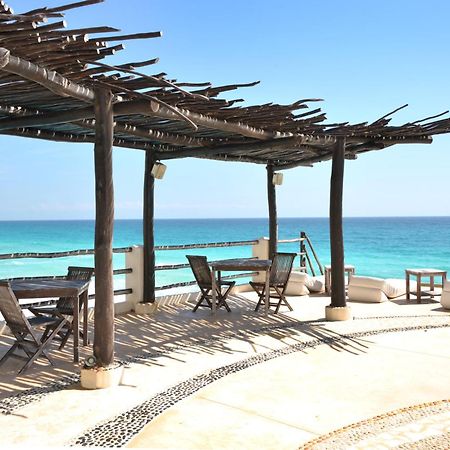 Ar Cancun Plaza Bagian luar foto