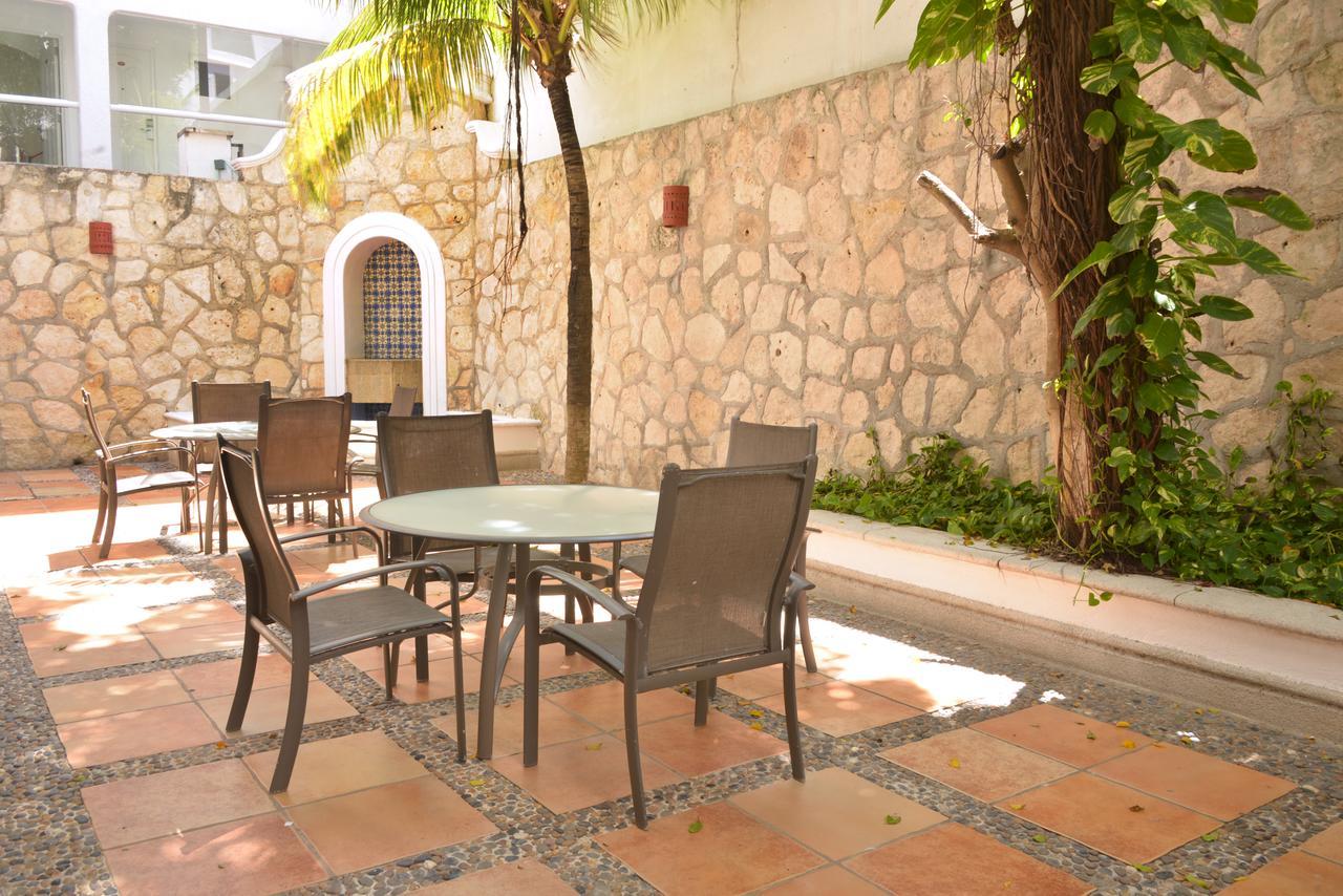 Ar Cancun Plaza Bagian luar foto